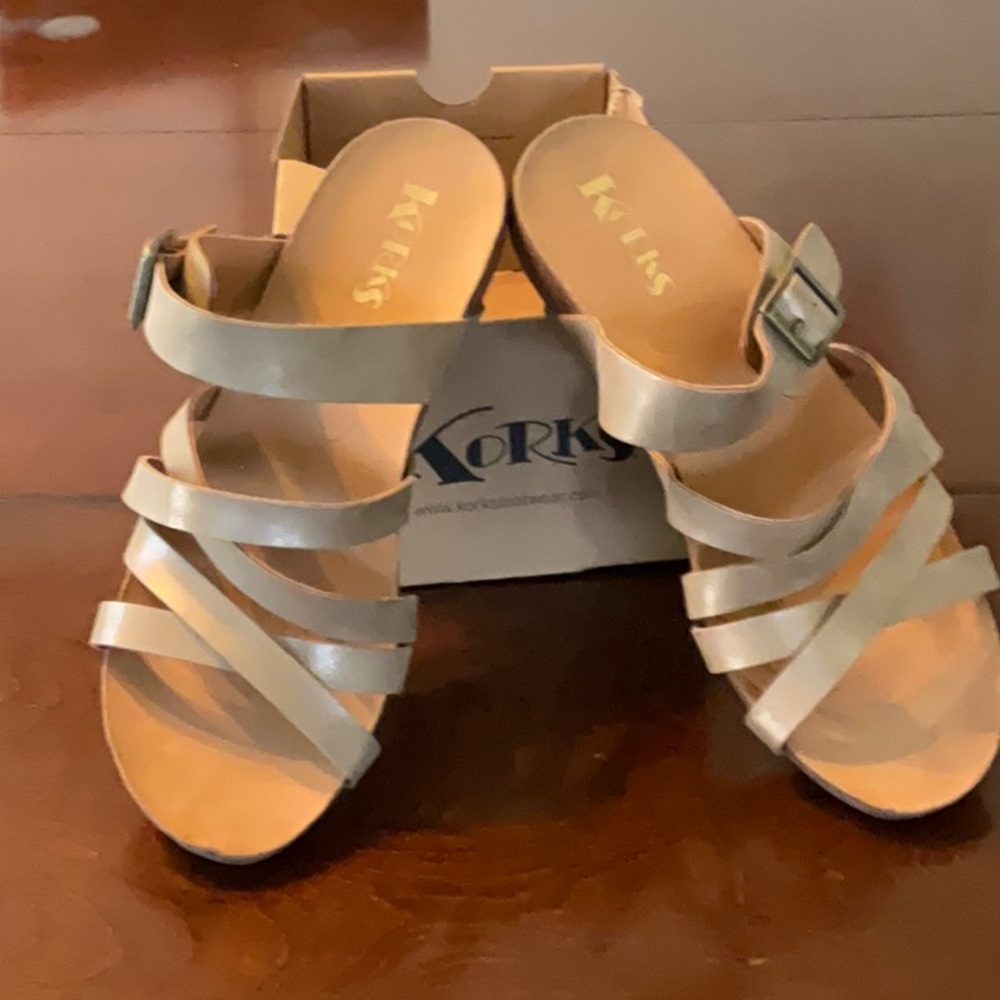 Kork-Ease Tan Wedge Sandals with Strappy Design
